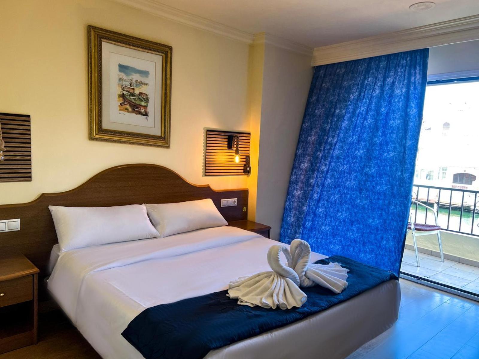Hotel Portofino By Insidehome Ampuriabrava Exterior foto