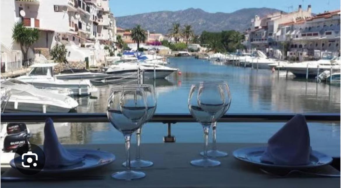 Hotel Portofino By Insidehome Ampuriabrava Exterior foto