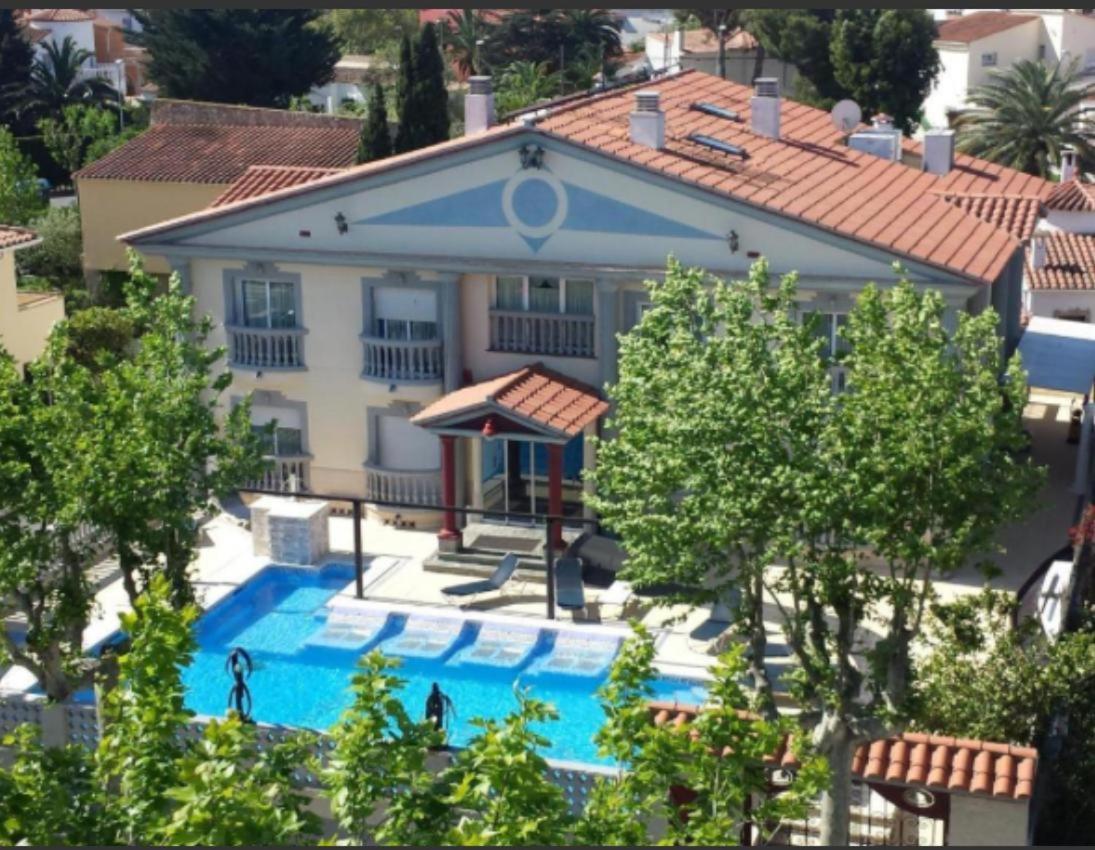 Hotel Portofino By Insidehome Ampuriabrava Exterior foto